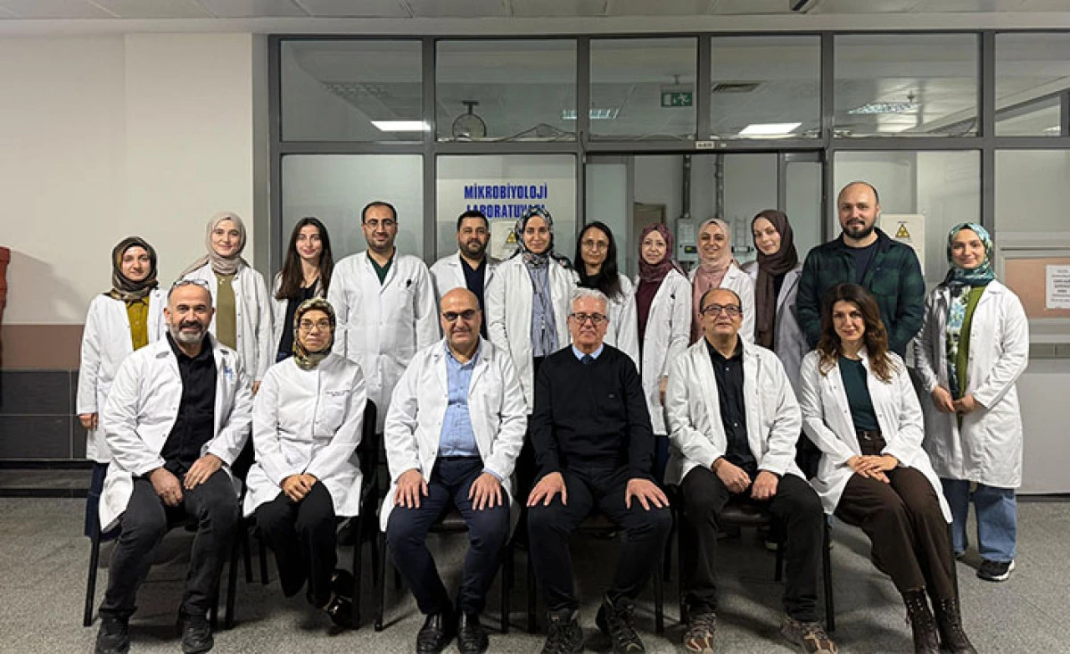Tıbbi Mikrobiyoloji Ana Bilim Dalından 2025&rsquo;te 17 Dış Kaynaklı Proje