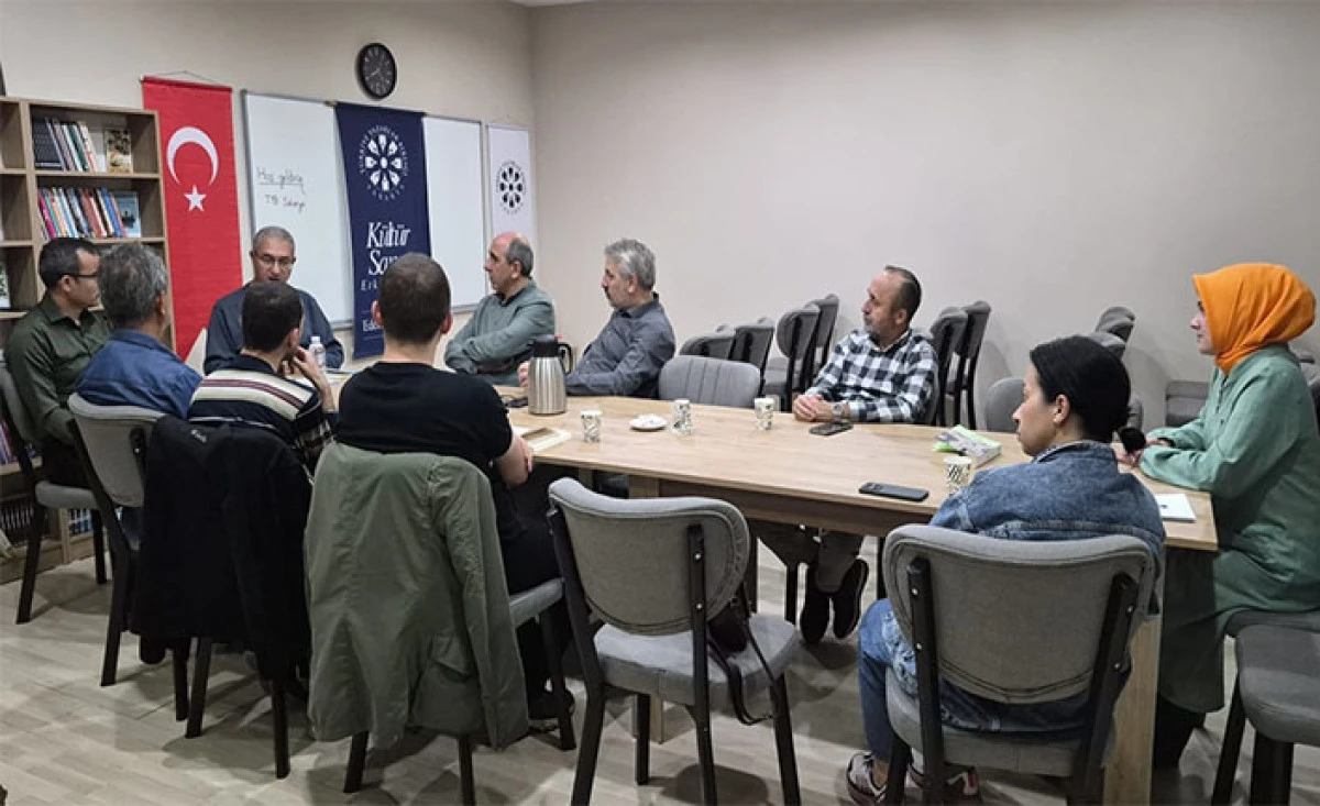 TYB Sakarya&rsquo;da Ahmet Yesevi S&ouml;yleşisi