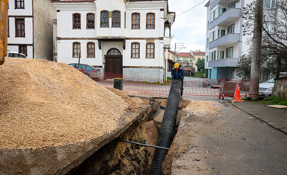 Yeni Yağmur Suyu Hattı İle Elperek Mahallesi Yoğun Yağışlara Karşı G&uuml;vende