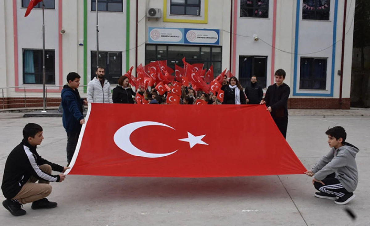 Zirve&rsquo;de Bayrak Y&uuml;r&uuml;y&uuml;ş&uuml;